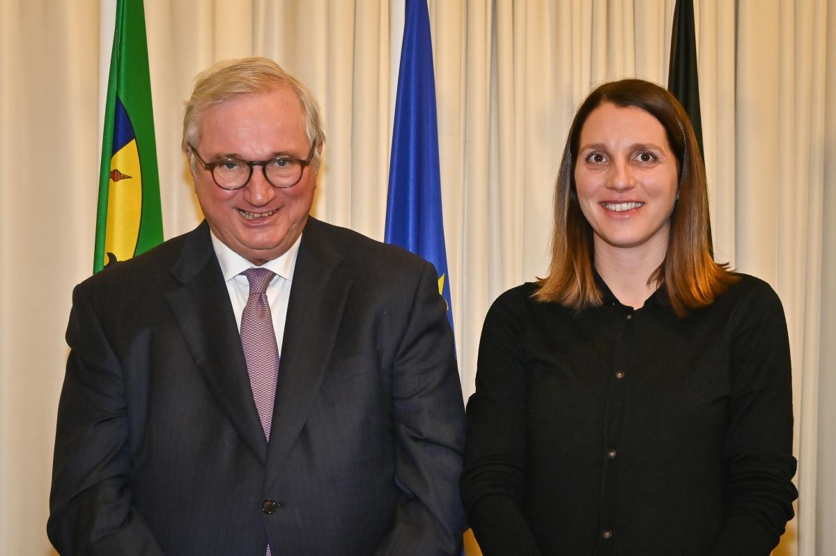 Burgemeester Vanden Bussche en Julie Paelinck