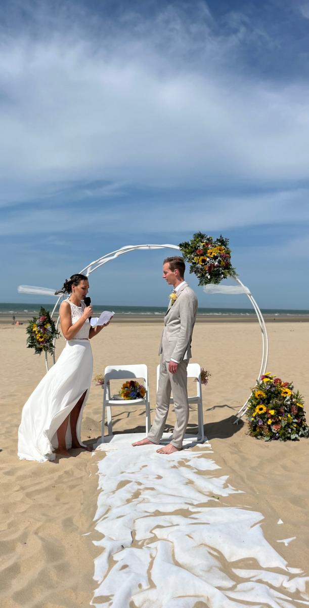 Je kan nu ook trouwen op het strand van Sint-André